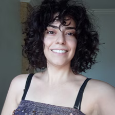 Raghad Azqoul — Volna LLC’de Diyalog uyarlama uzmanı