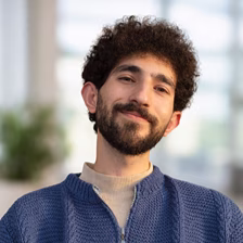 Tammam Houdaifa — Volna LLC’de Medya varlıkları yöneticisi ve dilbilimci